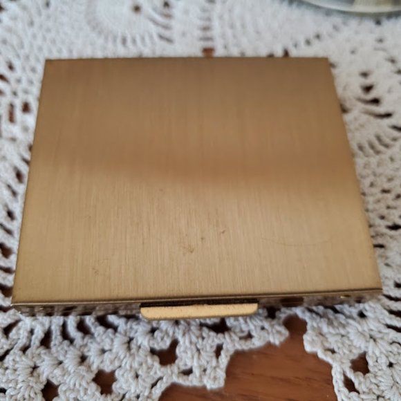 Vintage Ladies Powder Compact S.F. Co. Fifth Avenue - Picture 7 of 14